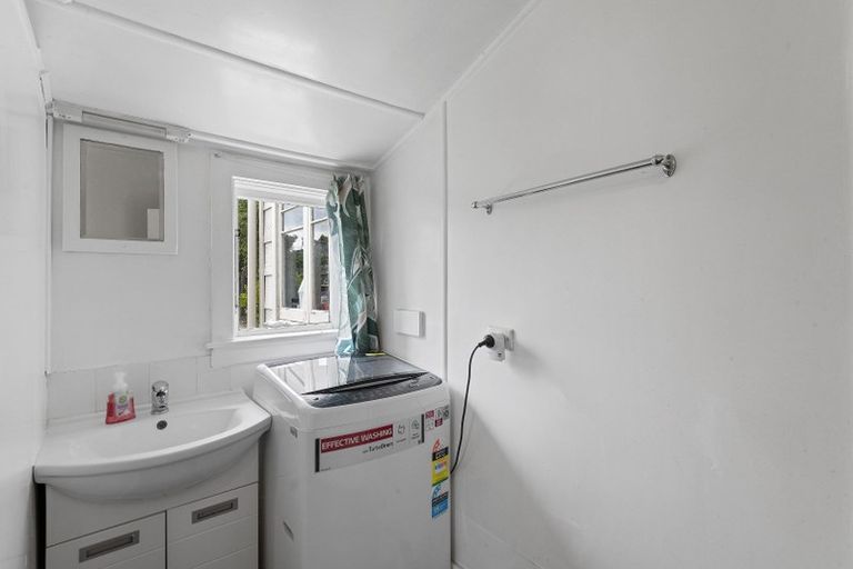 Photo of property in 10 Donald Place, St Albans, Christchurch, 8014