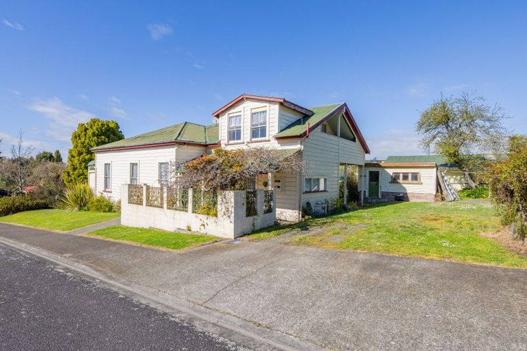 Photo of property in 10 Rose Street, Waipawa, 4210