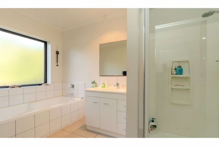 Photo of property in 530 Waimate North Road, Kerikeri, 0293