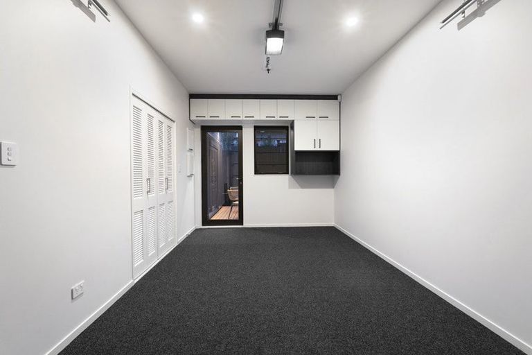 Photo of property in 73c Salamanca Road, Sunnynook, Auckland, 0620