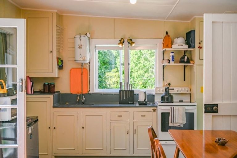 Photo of property in 7 Factory Road, Little Akaloa, 7583