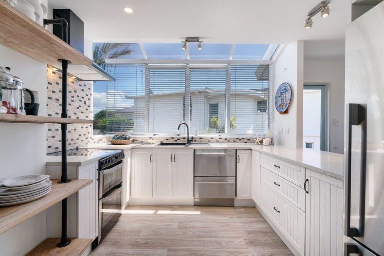 Photo of property in 960a Papamoa Beach Road, Papamoa Beach, Papamoa, 3118