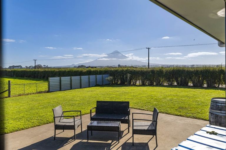 Photo of property in 657 Eltham Road, Mangatoki, Stratford, 4391