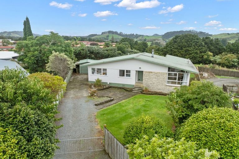 Photo of property in 11 Jeeves Place, Tikipunga, Whangarei, 0112