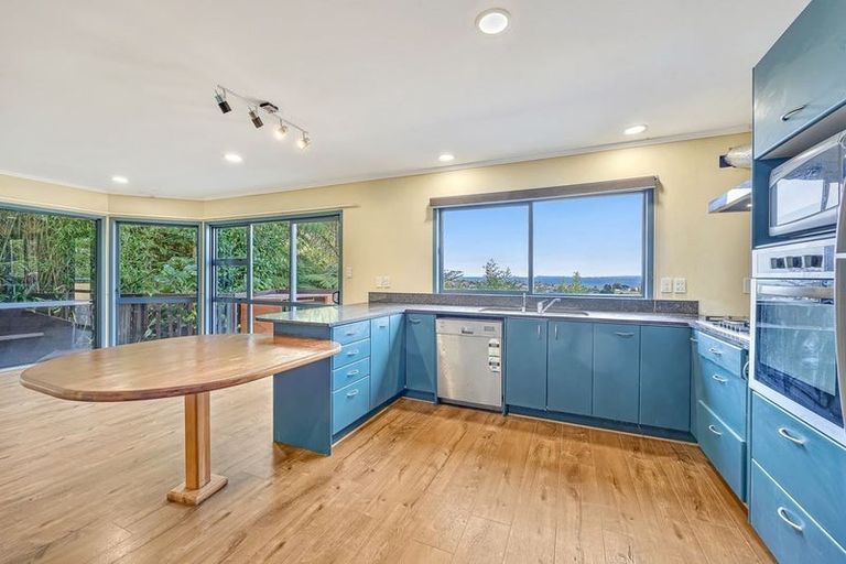 Photo of property in 59 Penguin Drive, Murrays Bay, Auckland, 0630