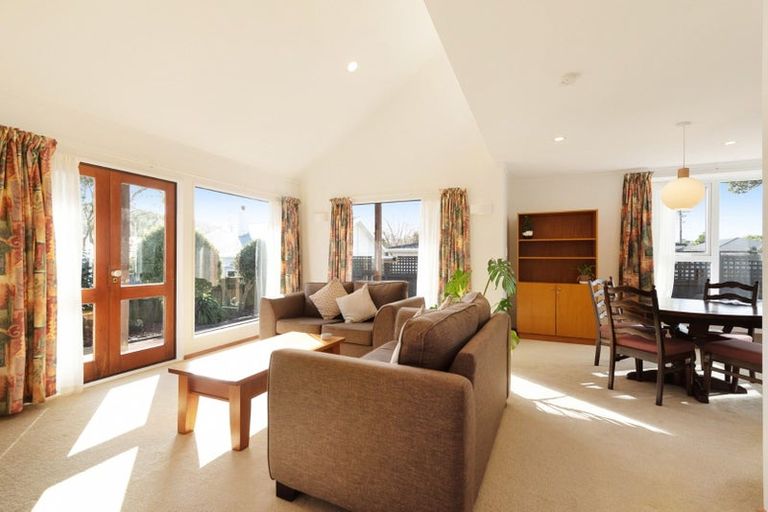 Photo of property in 24a Beauchamp Street, Karori, Wellington, 6012