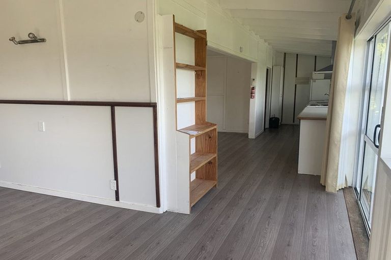 Photo of property in 140 Attwood Road, Paremoremo, Auckland, 0632