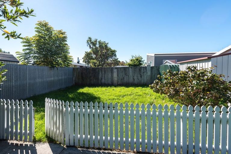 Photo of property in 245 Weston Road, Mairehau, Christchurch, 8052