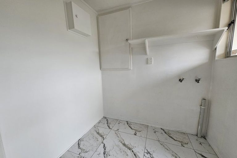 Photo of property in 3/72 Portage Road, New Lynn, Auckland, 0600