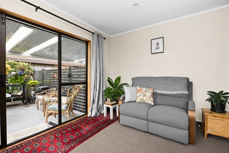 Photo of property in 53d Church Road, Taradale, Napier, 4112