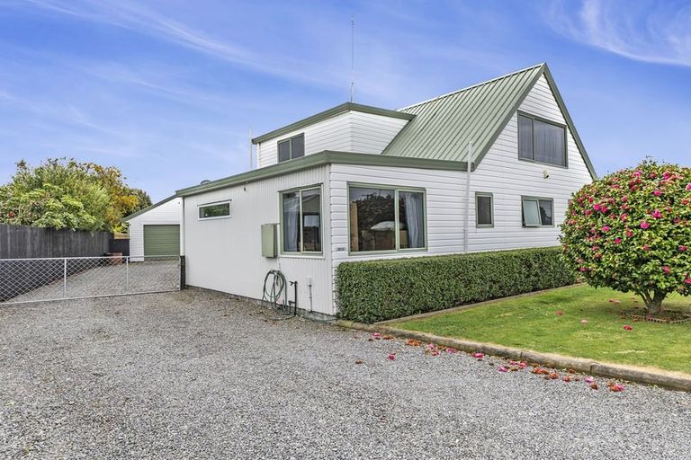 Photo of property in 19 Mclaughlins Road, Darfield, 7510