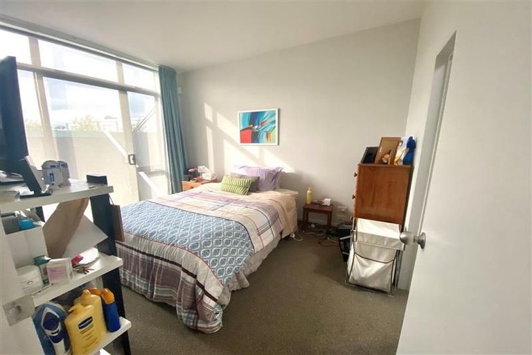 Photo of property in 19 Lieutenant Lane, Papakura, 2110