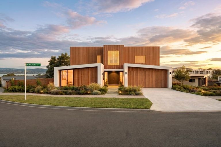 Photo of property in 39 Botanical Heights Drive, Waipahihi, Taupo, 3330