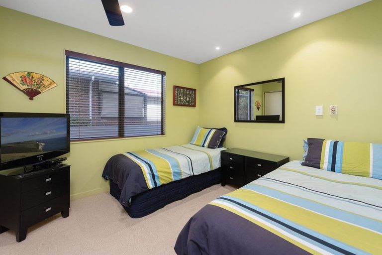 Photo of property in 39 The Mall, Mount Maunganui, 3116