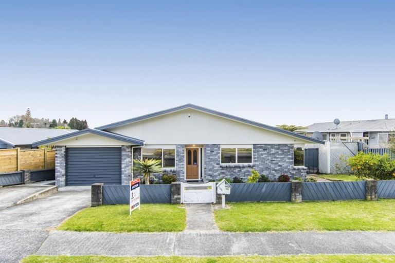 Photo of property in 54a Carlton Street, Bellevue, Tauranga, 3110