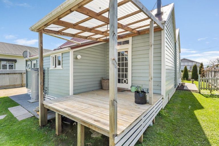 Photo of property in 50 Maxwell Avenue, Durie Hill, Whanganui, 4500