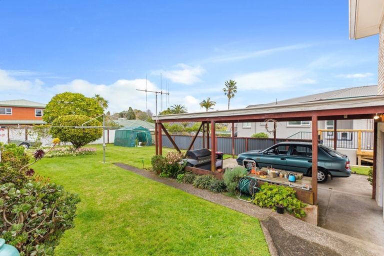 Photo of property in 52 Smiths Road, Matua, Tauranga, 3110