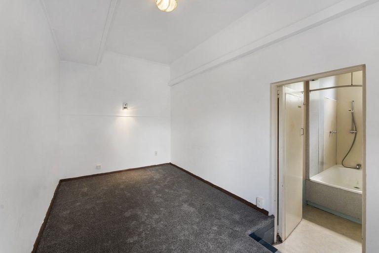 Photo of property in 18 Chaytor Street, West End, Palmerston North, 4410