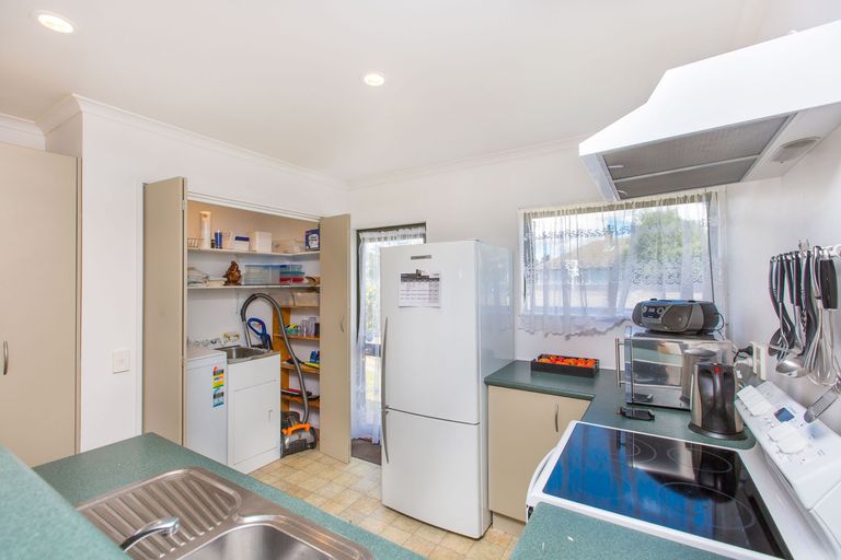 Photo of property in 2 Willis Street, Bader, Hamilton, 3206