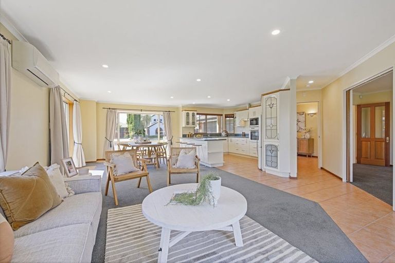 Photo of property in 48 Glasnevin Drive, Casebrook, Christchurch, 8051