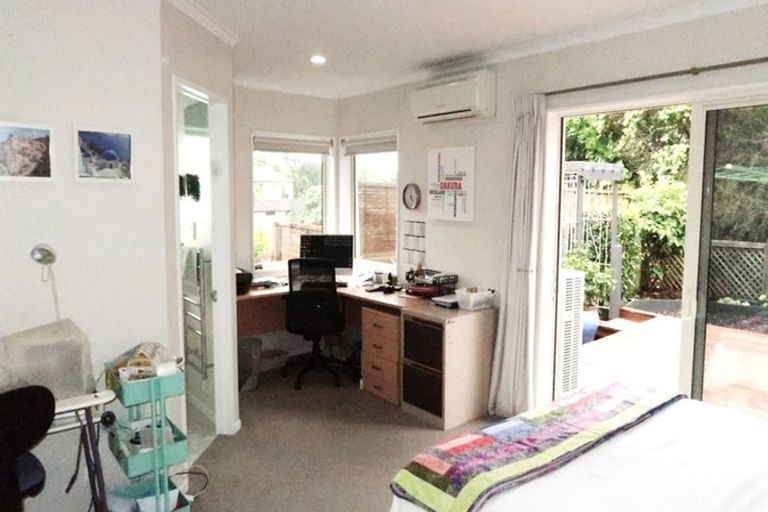 Photo of property in 3 Grovenor Drive, Orewa, 0931