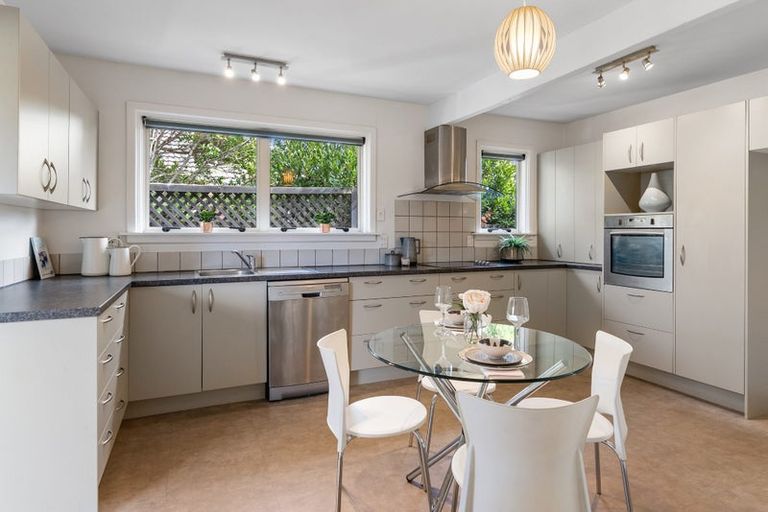 Photo of property in 39 Charlcott Street, Burnside, Christchurch, 8053