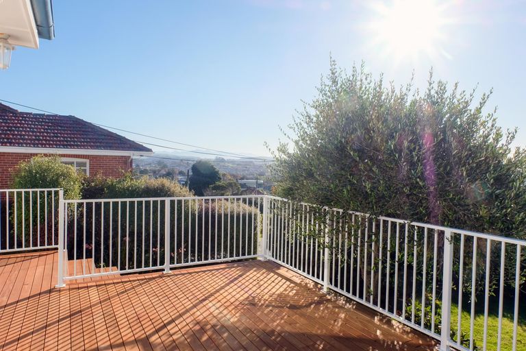 Photo of property in 21 Tamar Street, South Hill, Oamaru, 9400