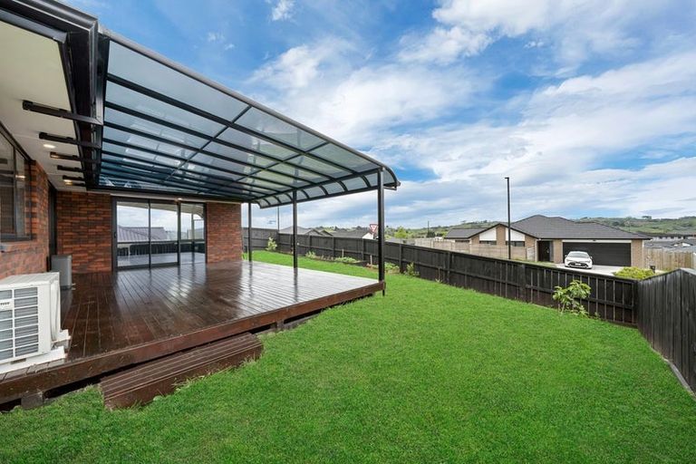 Photo of property in 2 Viv Green Place, Pokeno, 2402