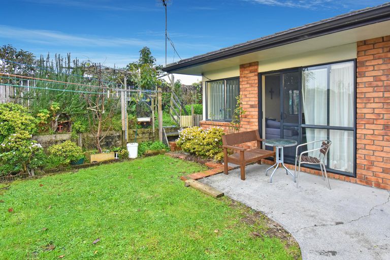 Photo of property in 14 Bohola Rise, Weymouth, Auckland, 2103