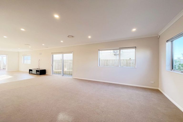 Photo of property in 8 Greenan Drive, Flat Bush, Auckland, 2019