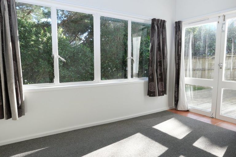Photo of property in 59 Pembroke Road, Northland, Wellington, 6012