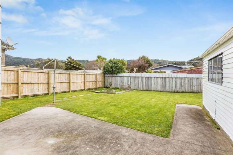 Photo of property in 3 Manurewa Grove, Wainuiomata, Lower Hutt, 5014