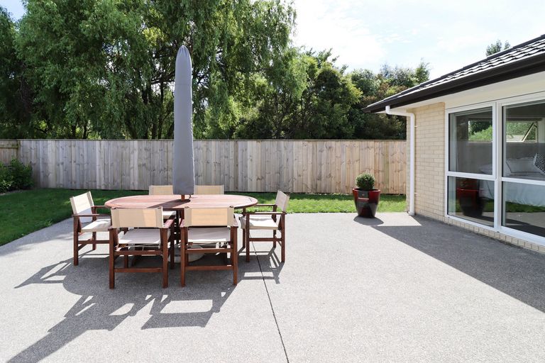 Photo of property in 60 Feist Street, Carterton, 5713