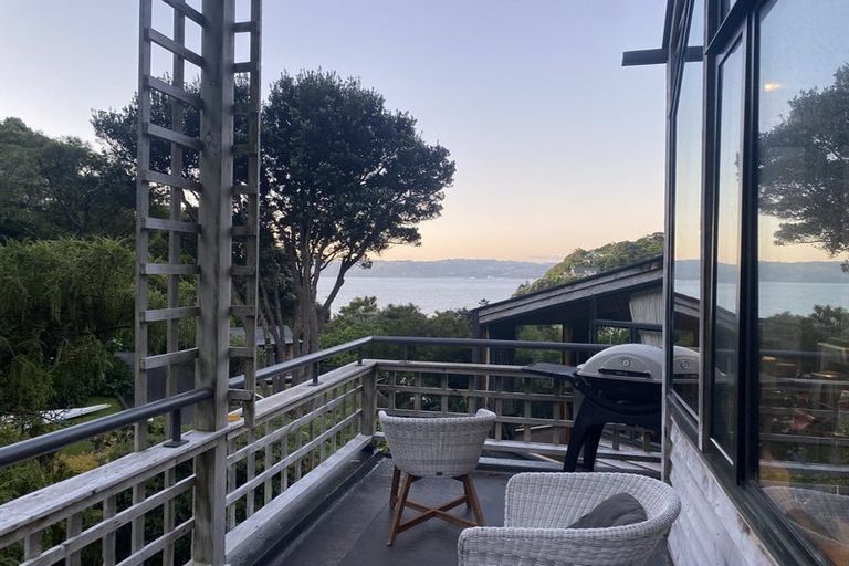 Photo of property in 14 Marama Terrace, Eastbourne, Lower Hutt, 5013