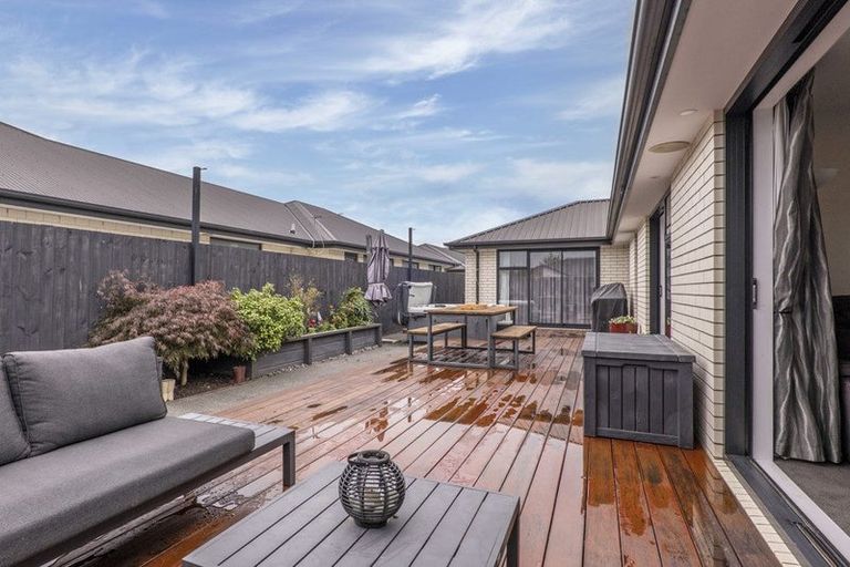 Photo of property in 71 Aviemore Drive, Marshland, Christchurch, 8083