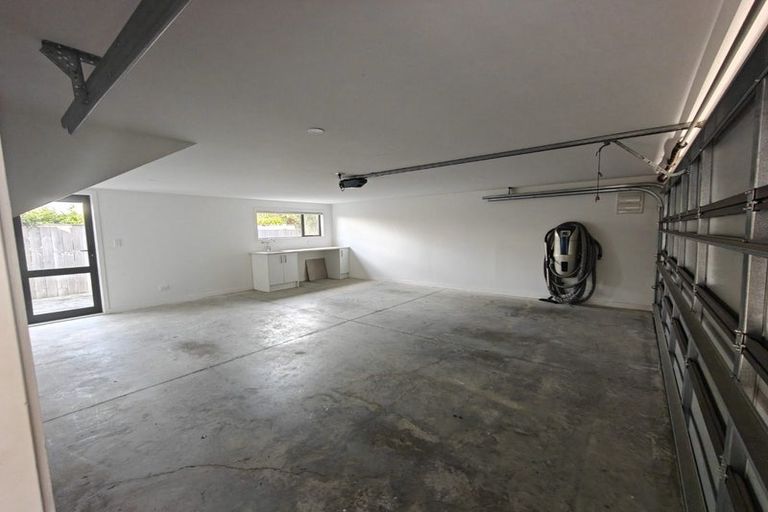 Photo of property in 22d Dallinghoe Crescent, Milford, Auckland, 0620