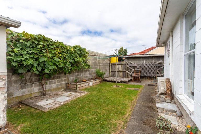 Photo of property in 3/110 Olliviers Road, Phillipstown, Christchurch, 8011