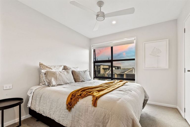 Photo of property in 35 Treloar Crescent, Hobsonville, Auckland, 0616