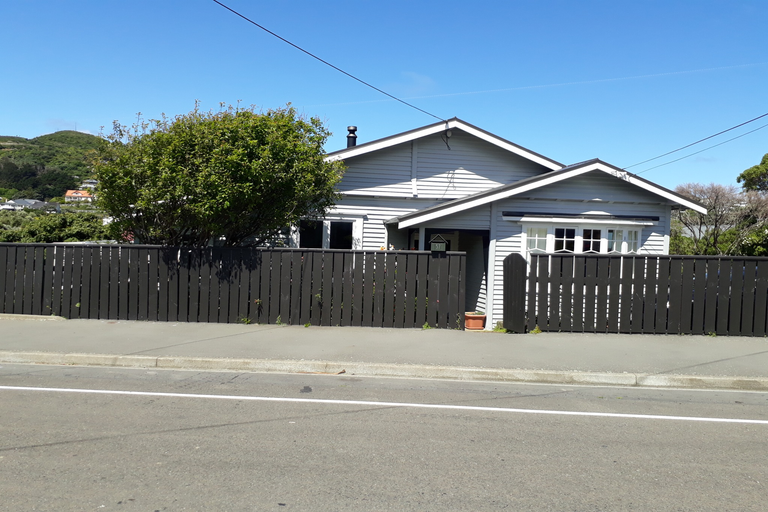 Photo of property in 57 Eden Street, Island Bay, Wellington, 6023