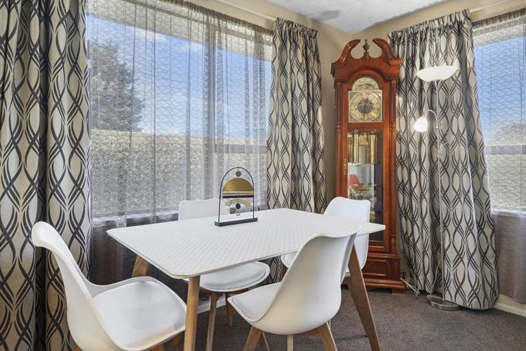 Photo of property in 2/6 Steadman Road, Broomfield, Christchurch, 8042