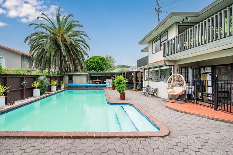 Photo of property in 57 Kapanui Road, Waikanae, 5036