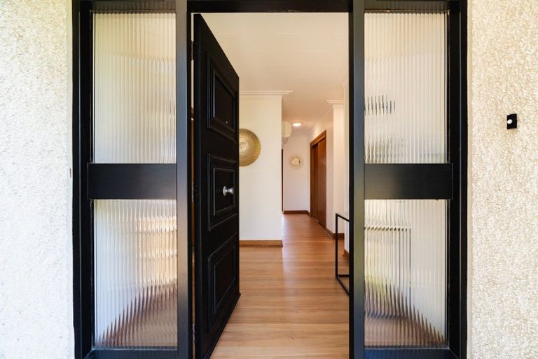 Photo of property in 50 Glendevon Place, Vauxhall, Dunedin, 9013