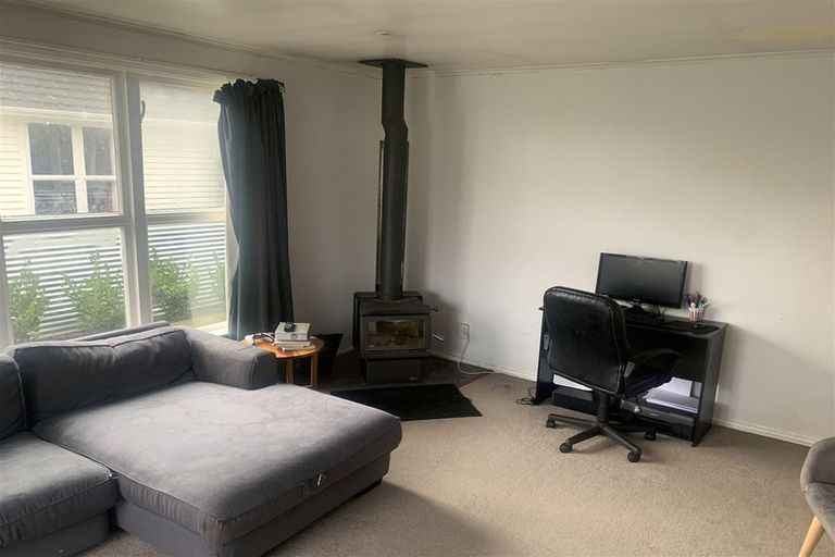 Photo of property in 160 Cole Street, Masterton, 5810