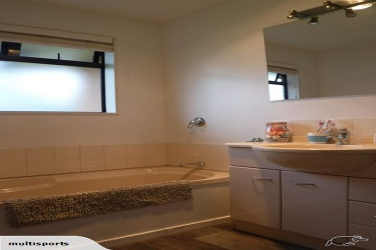 Photo of property in 93 Kotuku Crescent, Woolston, Christchurch, 8023