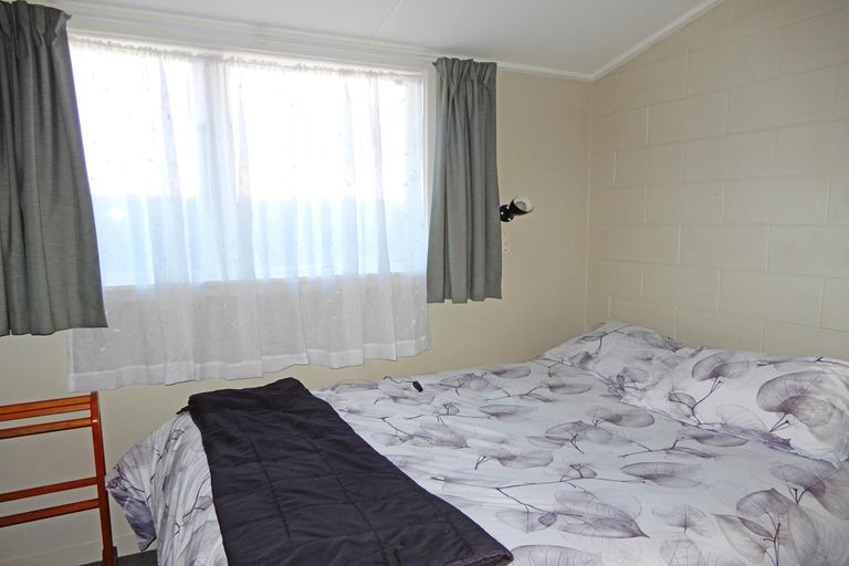 Photo of property in 3 Balmoral Street, Oamaru North, Oamaru, 9400