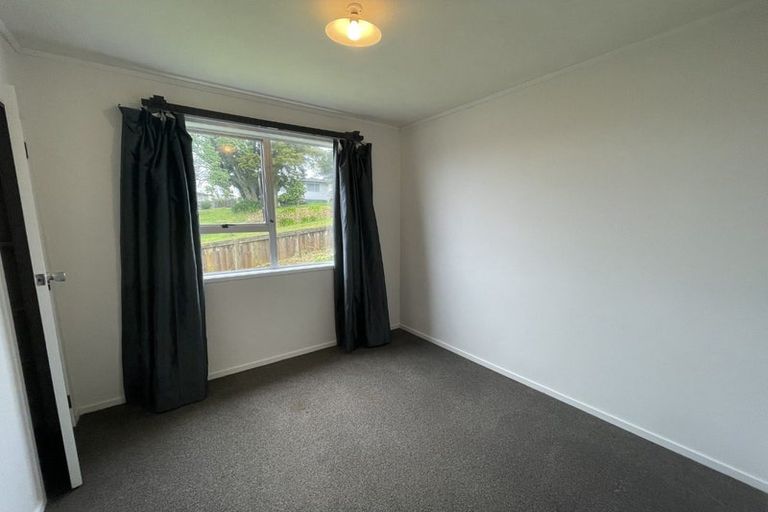 Photo of property in 3 Doone Place, Massey, Auckland, 0614