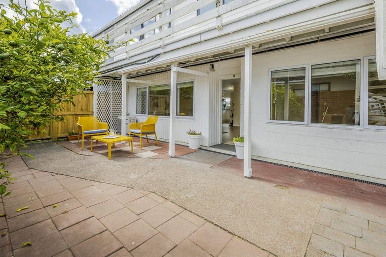 Photo of property in 2/19 Milton Road, Orewa, 0931