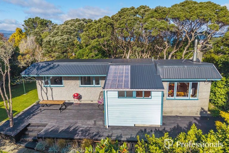 Photo of property in 20 London Road, Korokoro, Lower Hutt, 5012