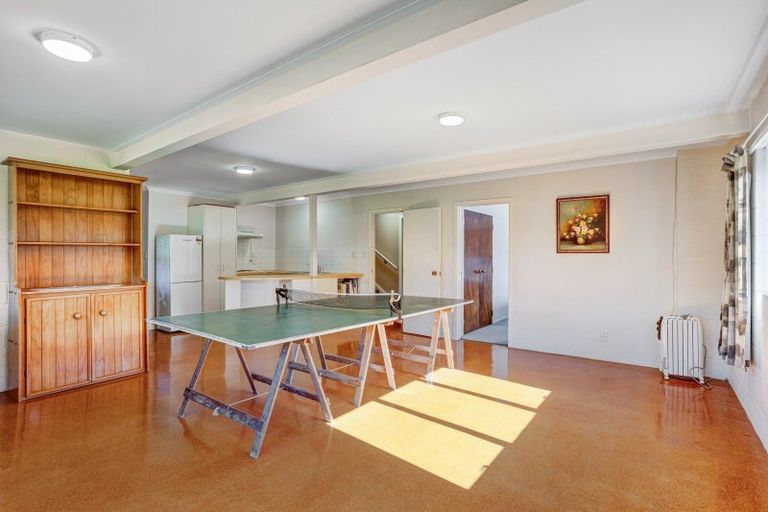 Photo of property in 42 Koraha Road, Kumeu, 0892