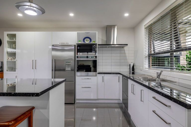 Photo of property in 1 Long Melford Road, Awapuni, Palmerston North, 4412